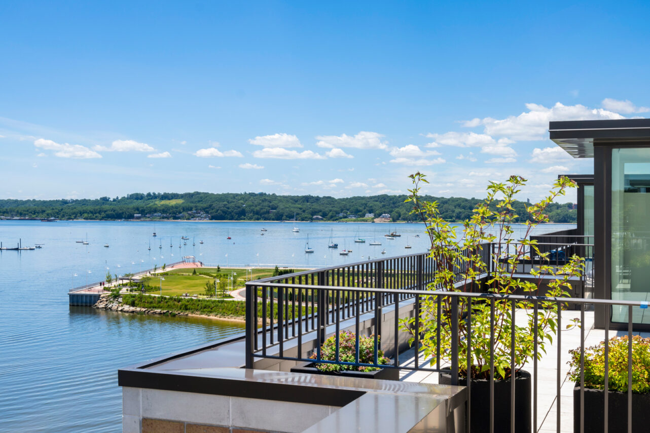 Roof top seating area at The Beacon at Garvies Point