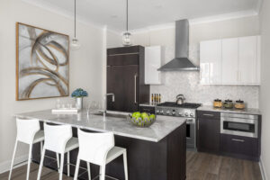 kitchen area with bar seating for 3 in The Beacon at Garvies Point